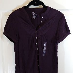 GAP PLUM PURPLE BUTTOM DOWN TOP SZ SMALL NWT♡